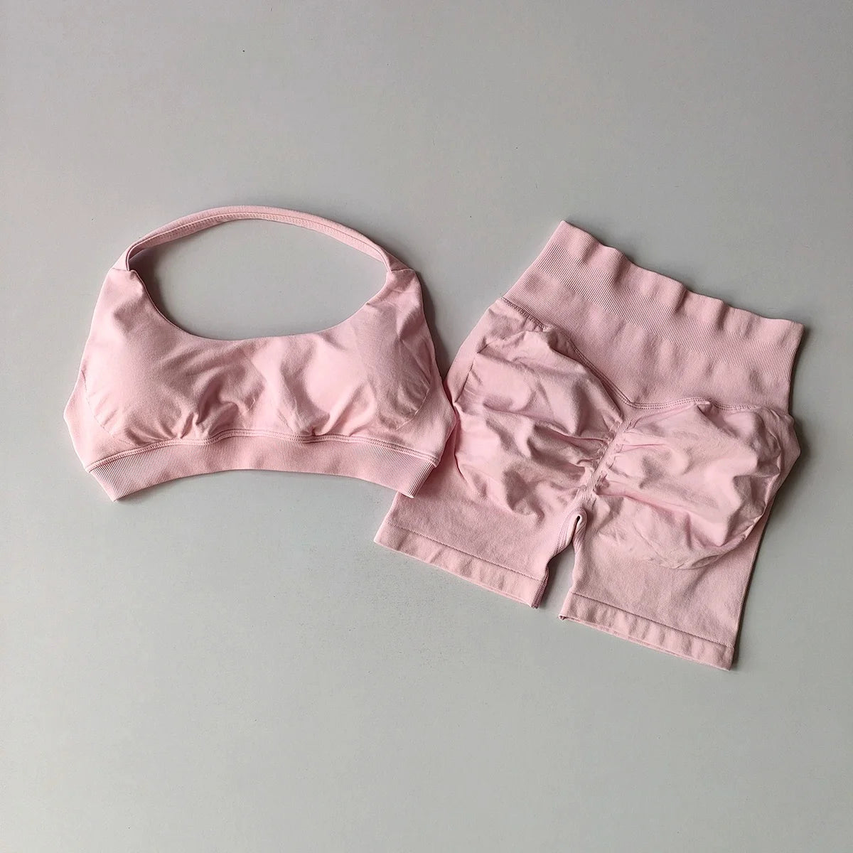 2 Pieces Yoga Suit for Women Seamless Fitness Gym Clothes Halter Sports Bra Matching Impact Shorts Workout Sets Gym Set Outfit