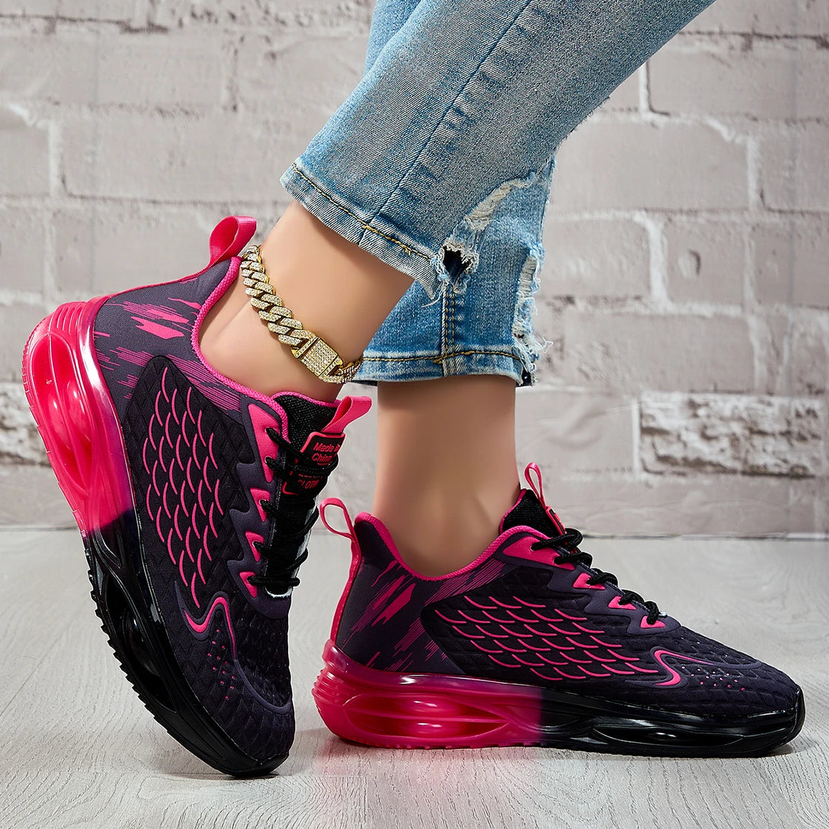 Women Gradient Scale Pattern Air Cushion Sneakers Breathable Flying Weave Mesh Shock Absorb Non Slip Lace Up Running Shoes Fashion Outdoor Gym Jogging Daily Casual Sports Footwear 2026 New