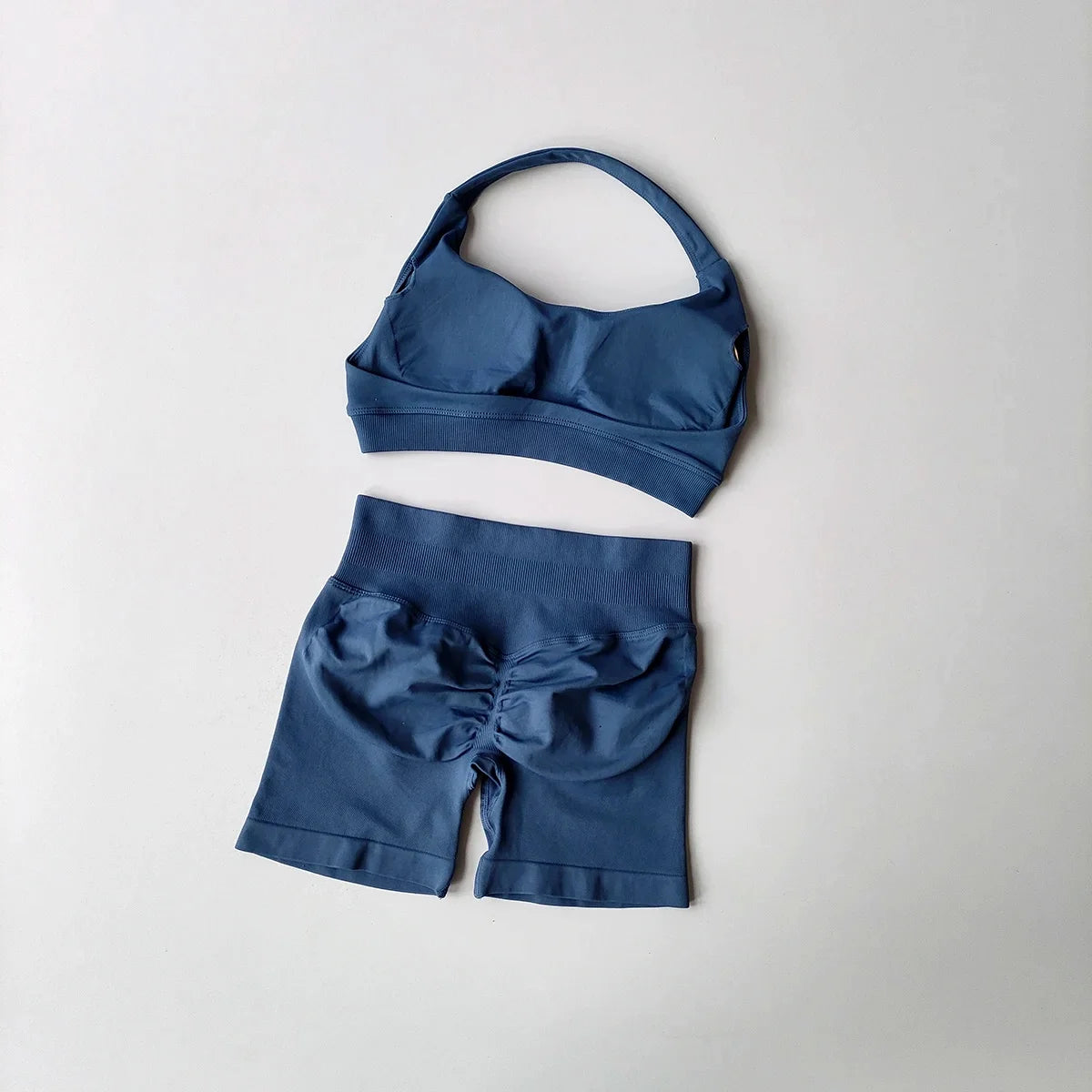 2 Pieces Yoga Suit for Women Seamless Fitness Gym Clothes Halter Sports Bra Matching Impact Shorts Workout Sets Gym Set Outfit