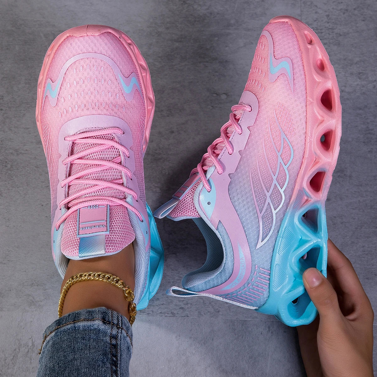 Women Gradient Mesh Running Sneakers, Breathable Hollow Shock Absorbing Blade Sole Athletic Shoes, Lightweight Fashion Non Slip Walking Sports Trainers