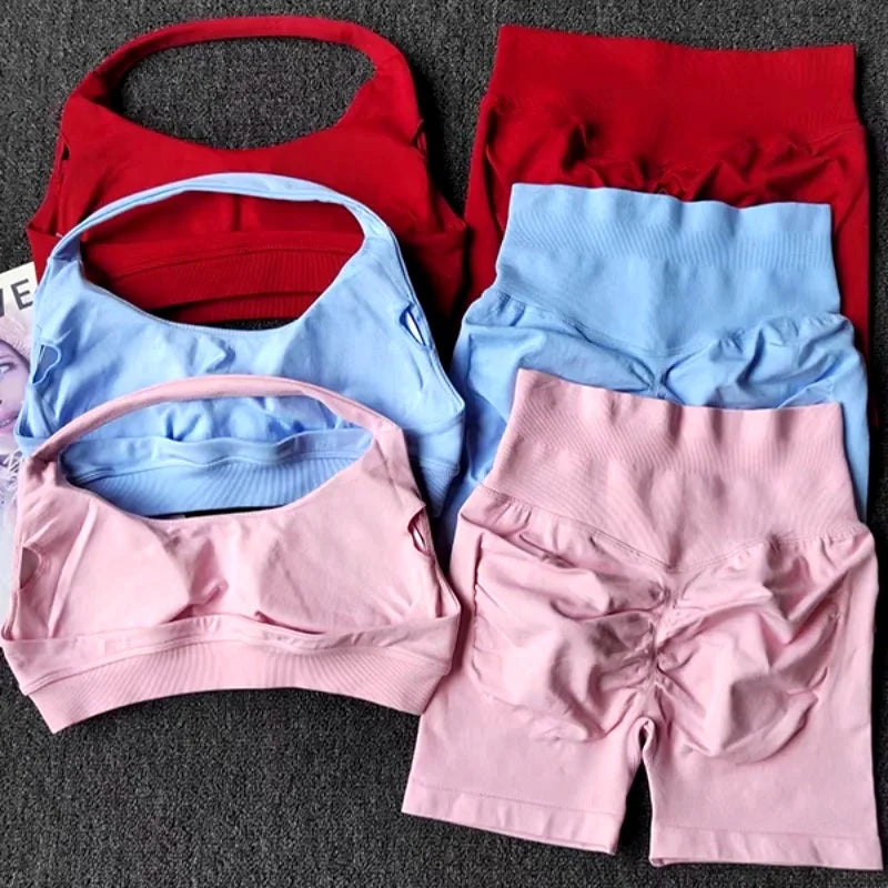 2 Pieces Yoga Suit for Women Seamless Fitness Gym Clothes Halter Sports Bra Matching Impact Shorts Workout Sets Gym Set Outfit
