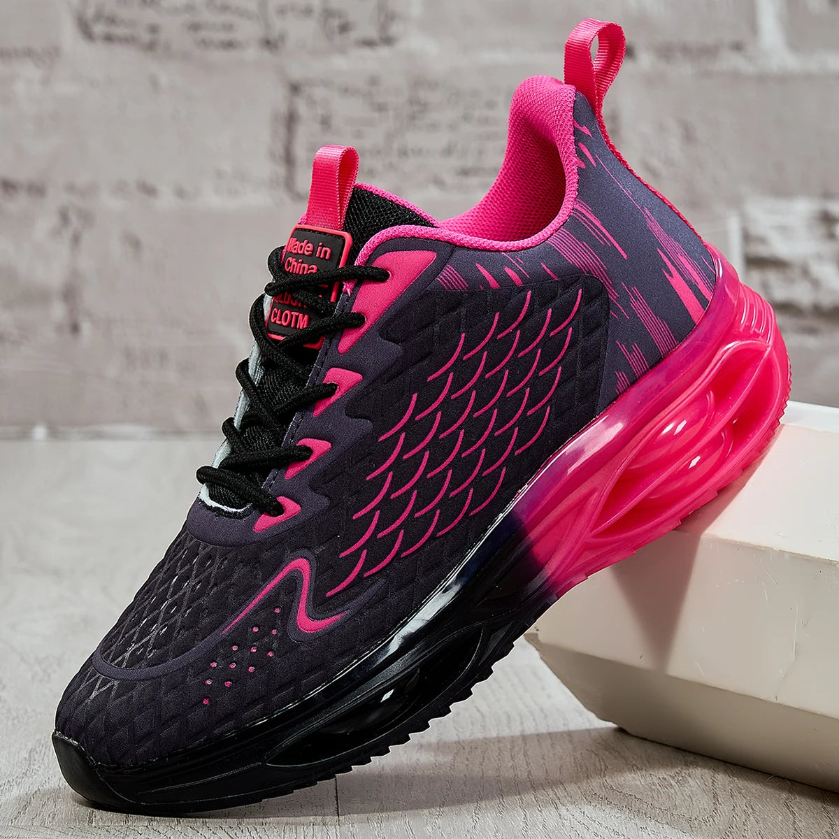 Women Gradient Scale Pattern Air Cushion Sneakers Breathable Flying Weave Mesh Shock Absorb Non Slip Lace Up Running Shoes Fashion Outdoor Gym Jogging Daily Casual Sports Footwear 2026 New