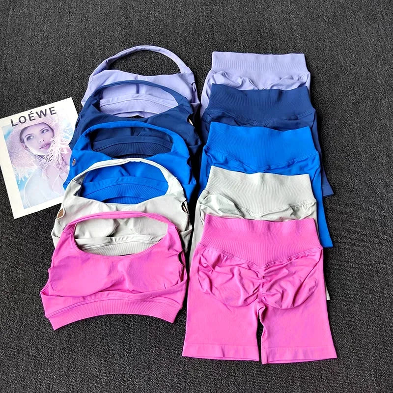 2 Pieces Yoga Suit for Women Seamless Fitness Gym Clothes Halter Sports Bra Matching Impact Shorts Workout Sets Gym Set Outfit